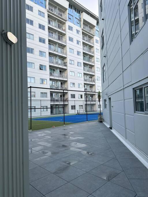 Immaculate 3 Bd 2 Bth Apartment -Free Carpark & Pool โอ๊คแลนด์ ภายนอก รูปภาพ