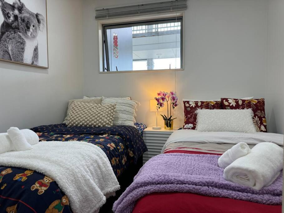 Immaculate 3 Bd 2 Bth Apartment -Free Carpark & Pool โอ๊คแลนด์ ภายนอก รูปภาพ